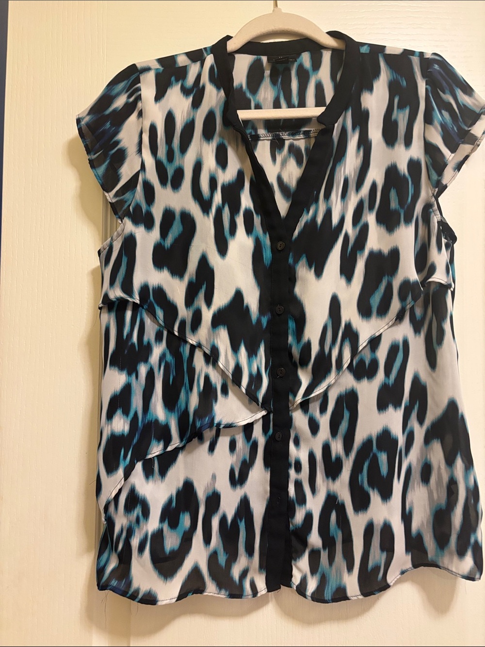Worthington Black & Teal Animal Print Button-Up Blouse